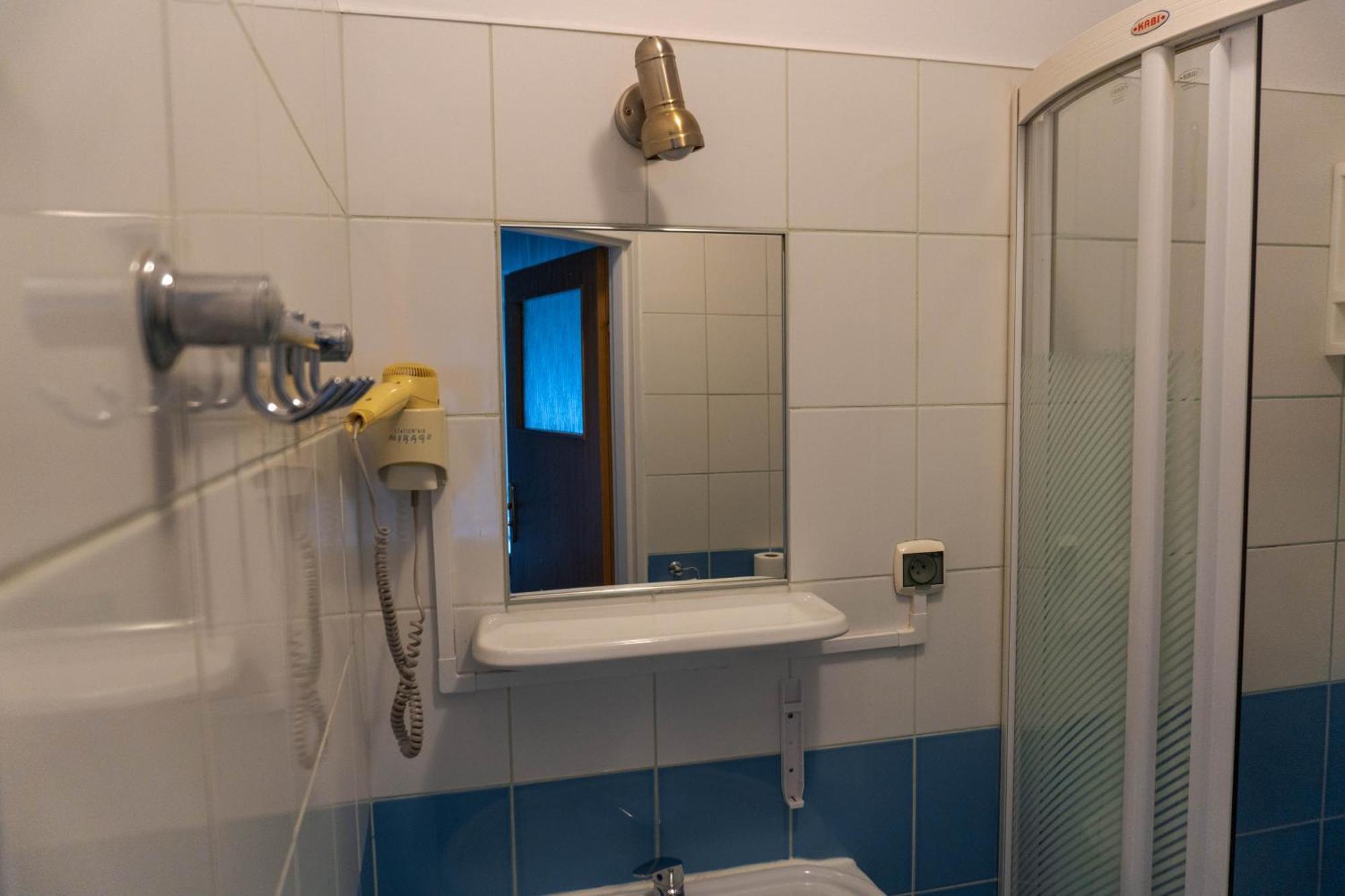 Hostel Osrodek Wypoczynkowy Lesne Ustronie Witnica Exterior foto